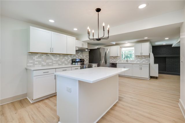 222 E Social Row Road, Dayton, OH 45458