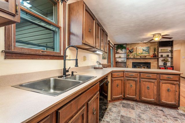 18348 Hall Drive, Mount Vernon, OH 43050