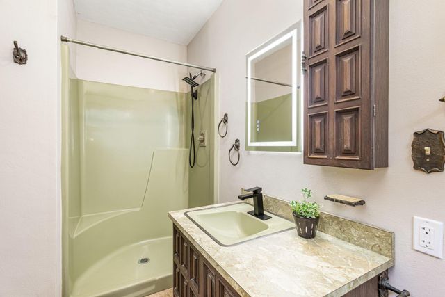 18348 Hall Drive, Mount Vernon, OH 43050