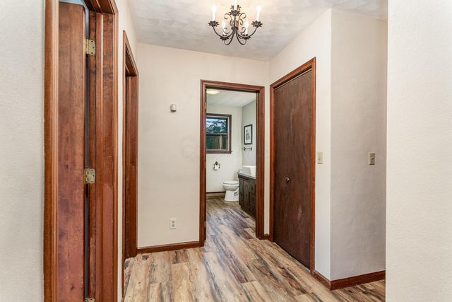 18348 Hall Drive, Mount Vernon, OH 43050