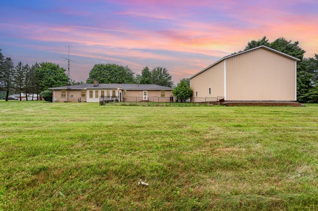 18348 Hall Drive, Mount Vernon, OH 43050
