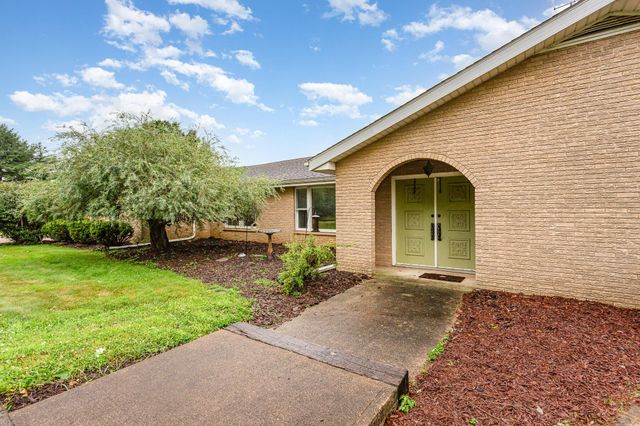 18348 Hall Drive, Mount Vernon, OH 43050