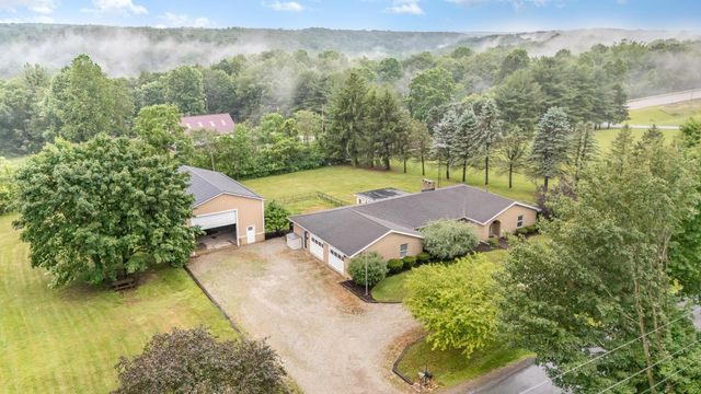 18348 Hall Drive, Mount Vernon, OH 43050