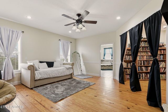 445 & 443 Leighton Lane, Jacksboro, TN 37757