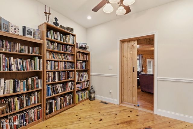 445 & 443 Leighton Lane, Jacksboro, TN 37757