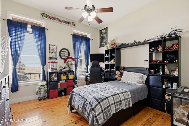 445 & 443 Leighton Lane, Jacksboro, TN 37757