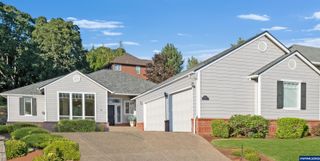495 Inverness Lp SE, Salem, OR 97306