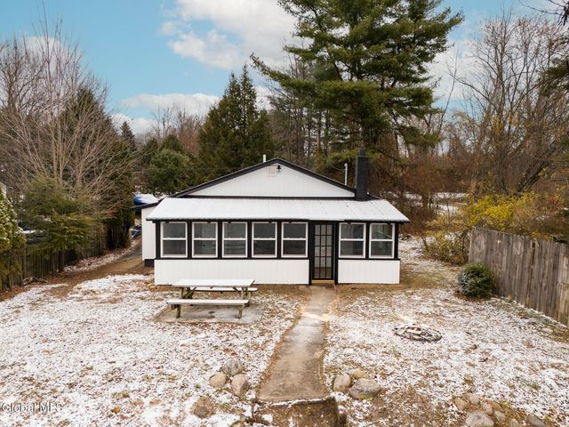 22 Hudson View Lane, Queensbury, NY 12804