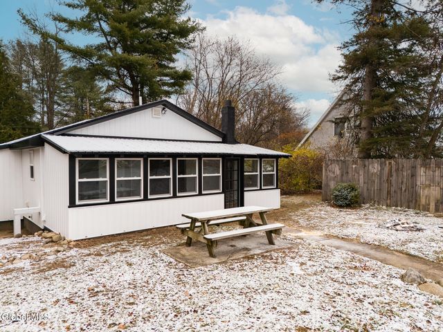 22 Hudson View Lane, Queensbury, NY 12804