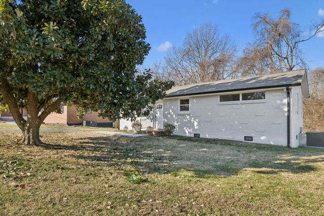 99 Thelma Dr, Mount Juliet, TN 37122