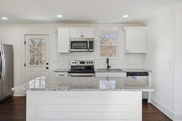 99 Thelma Dr, Mount Juliet, TN 37122