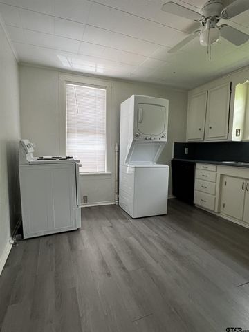 328 S Mockingbird, Tyler, TX 75701