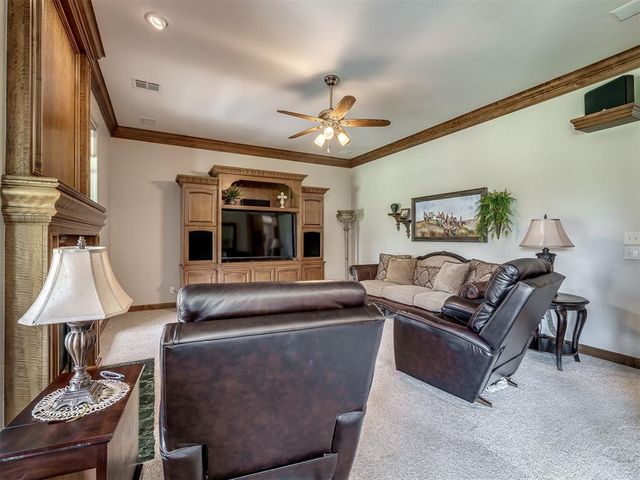 1400 Quail Lake Way, Mustang, OK 73064