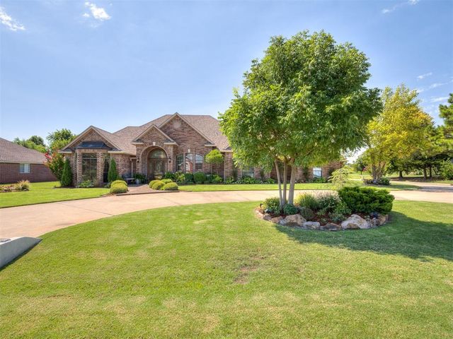1400 Quail Lake Way, Mustang, OK 73064