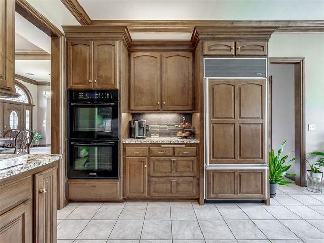 1400 Quail Lake Way, Mustang, OK 73064