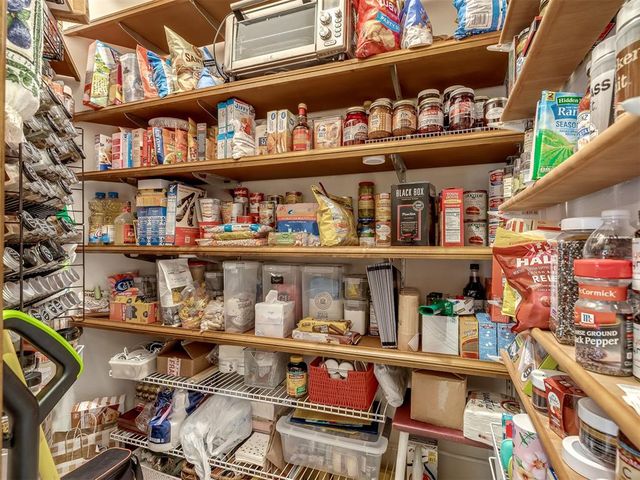 1400 Quail Lake Way, Mustang, OK 73064