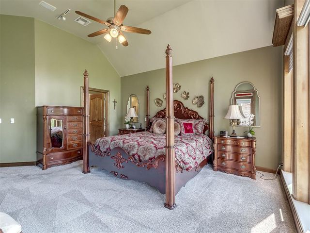 1400 Quail Lake Way, Mustang, OK 73064