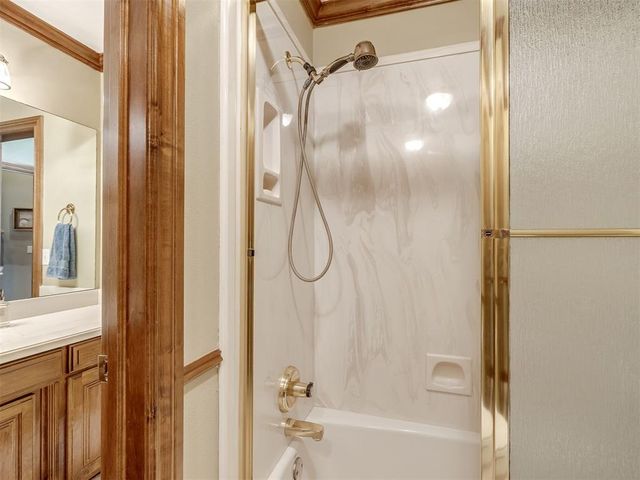 1400 Quail Lake Way, Mustang, OK 73064