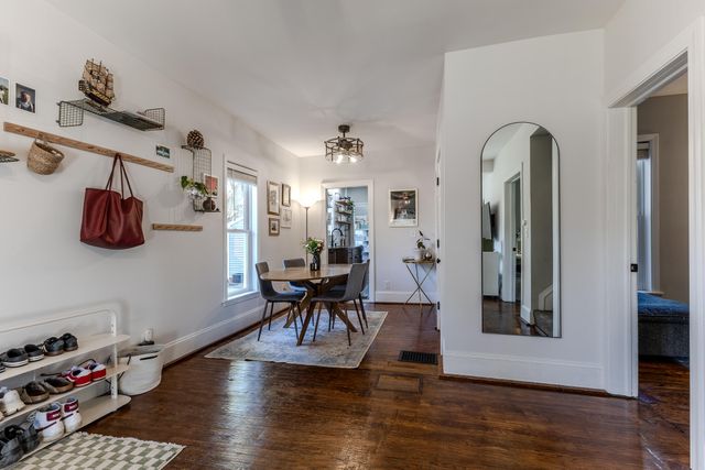 832 Sigsbee Street SE, Grand Rapids, MI 49506
