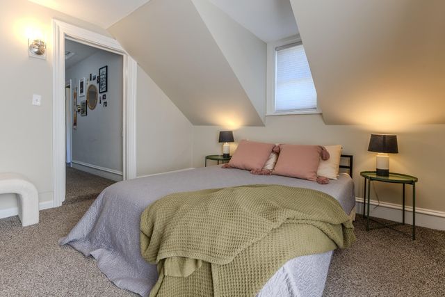 832 Sigsbee Street SE, Grand Rapids, MI 49506