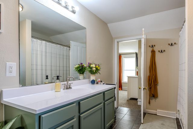 832 Sigsbee Street SE, Grand Rapids, MI 49506