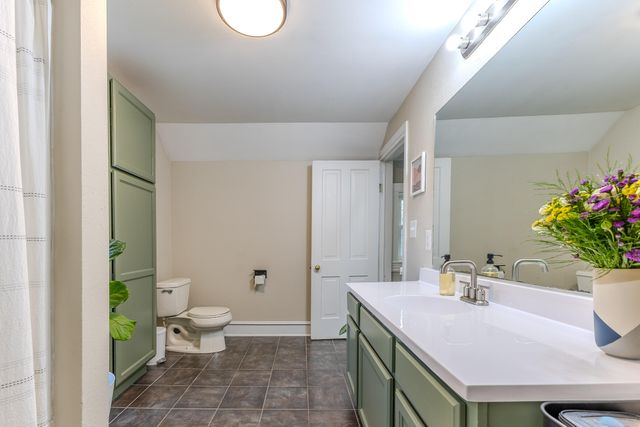 832 Sigsbee Street SE, Grand Rapids, MI 49506