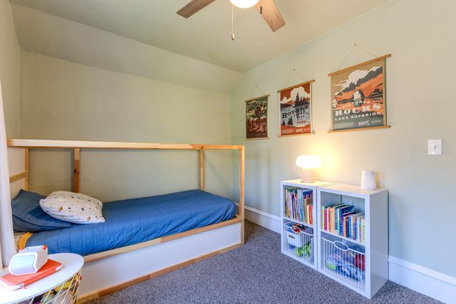832 Sigsbee Street SE, Grand Rapids, MI 49506