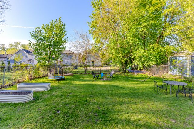 832 Sigsbee Street SE, Grand Rapids, MI 49506
