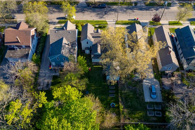832 Sigsbee Street SE, Grand Rapids, MI 49506