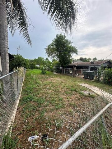 208 N Calle Juanita Street, Edcouch, TX 78538