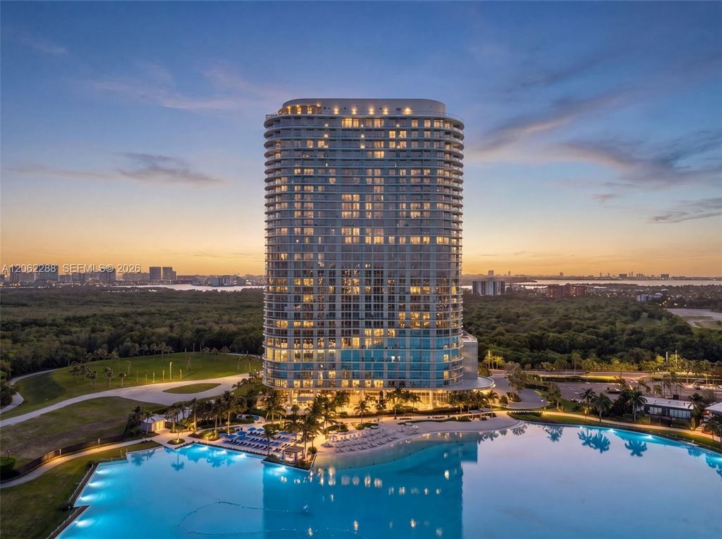 2411 Laguna Circle 2011, North Miami, FL 33181