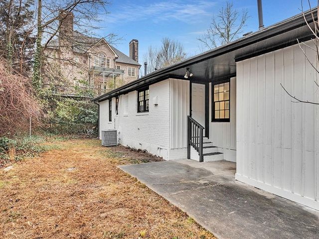1253 Dunwoody Lane NE, Atlanta, GA 30319