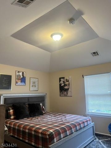 846 Garden St, Elizabeth City, NJ 07202