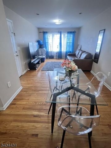 846 Garden St, Elizabeth City, NJ 07202