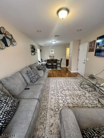 846 Garden St, Elizabeth City, NJ 07202
