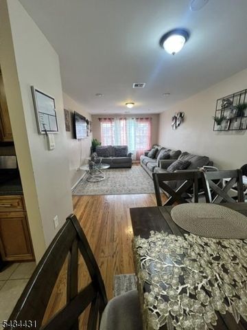 846 Garden St, Elizabeth City, NJ 07202