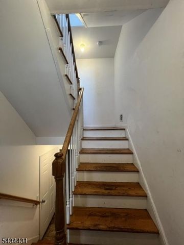 846 Garden St, Elizabeth City, NJ 07202
