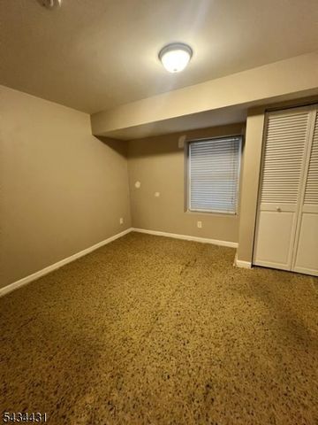 846 Garden St, Elizabeth City, NJ 07202