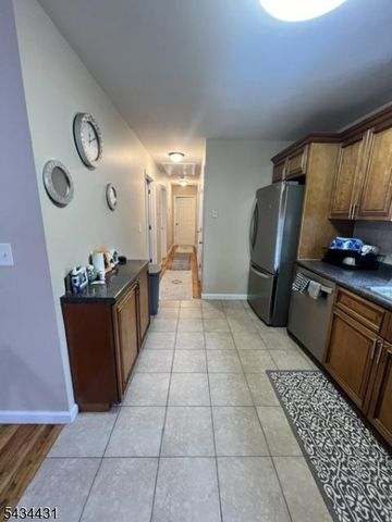 846 Garden St, Elizabeth City, NJ 07202