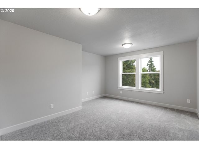 14047 Se PIPER CUB Way, Milwaukie, OR 97267