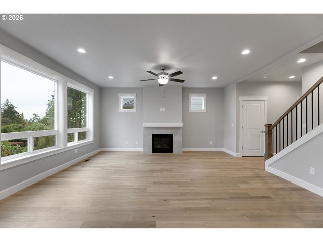 14047 Se PIPER CUB Way, Milwaukie, OR 97267