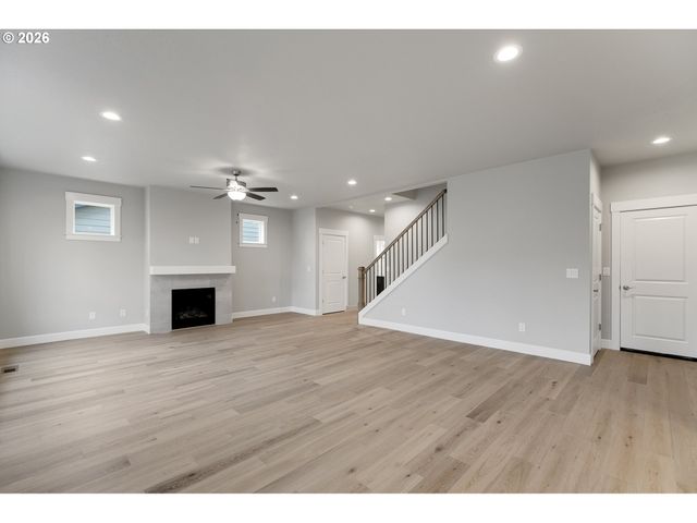 14047 Se PIPER CUB Way, Milwaukie, OR 97267