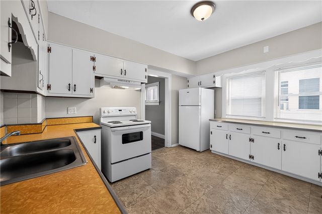 1935 Emerson Avenue, Dayton, OH 45406