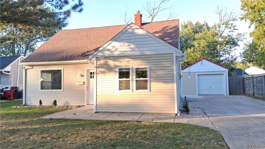 61 Elsie Lane, Grand Island, NY 14072