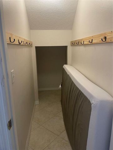 646 NORFOLK STREET, Dunedin, FL 34698