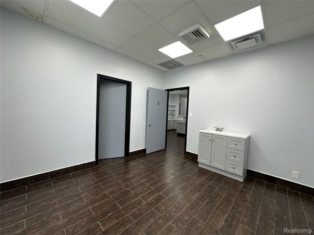 2012 Monroe Street 105, Dearborn, MI 48124