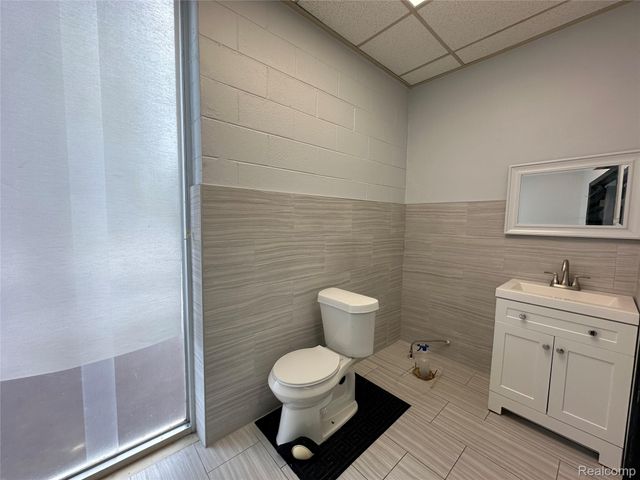 2012 Monroe Street 105, Dearborn, MI 48124
