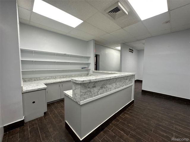 2012 Monroe Street 105, Dearborn, MI 48124
