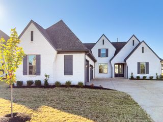 10170 CONNER FIELD CIR, Lakeland, TN 38002