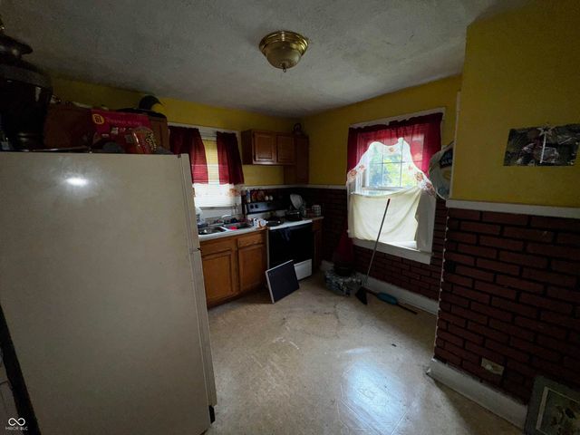 2330 N Parker Avenue, Indianapolis, IN 46218